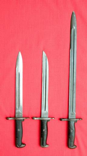 Image of different bayonet styles used with the M1903